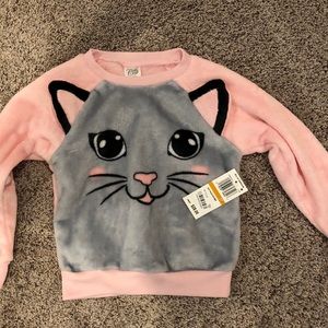Fuzzy cat sweatshirt size 3T